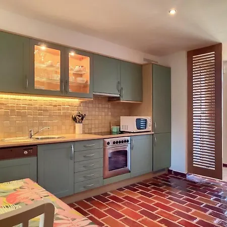 Arrancada 14 Apartmán *