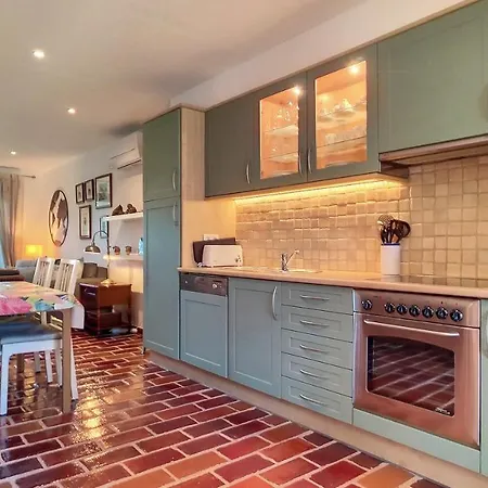 Arrancada 14 Apartmán *